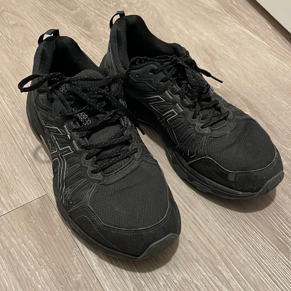 Asics Gel- Venture 7 size 11.5